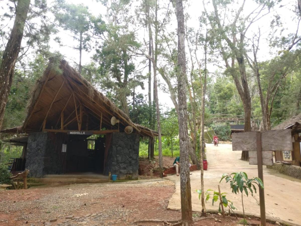 Seribu Batu Songgo Langit Resort & Camp Bantul Exterior photo