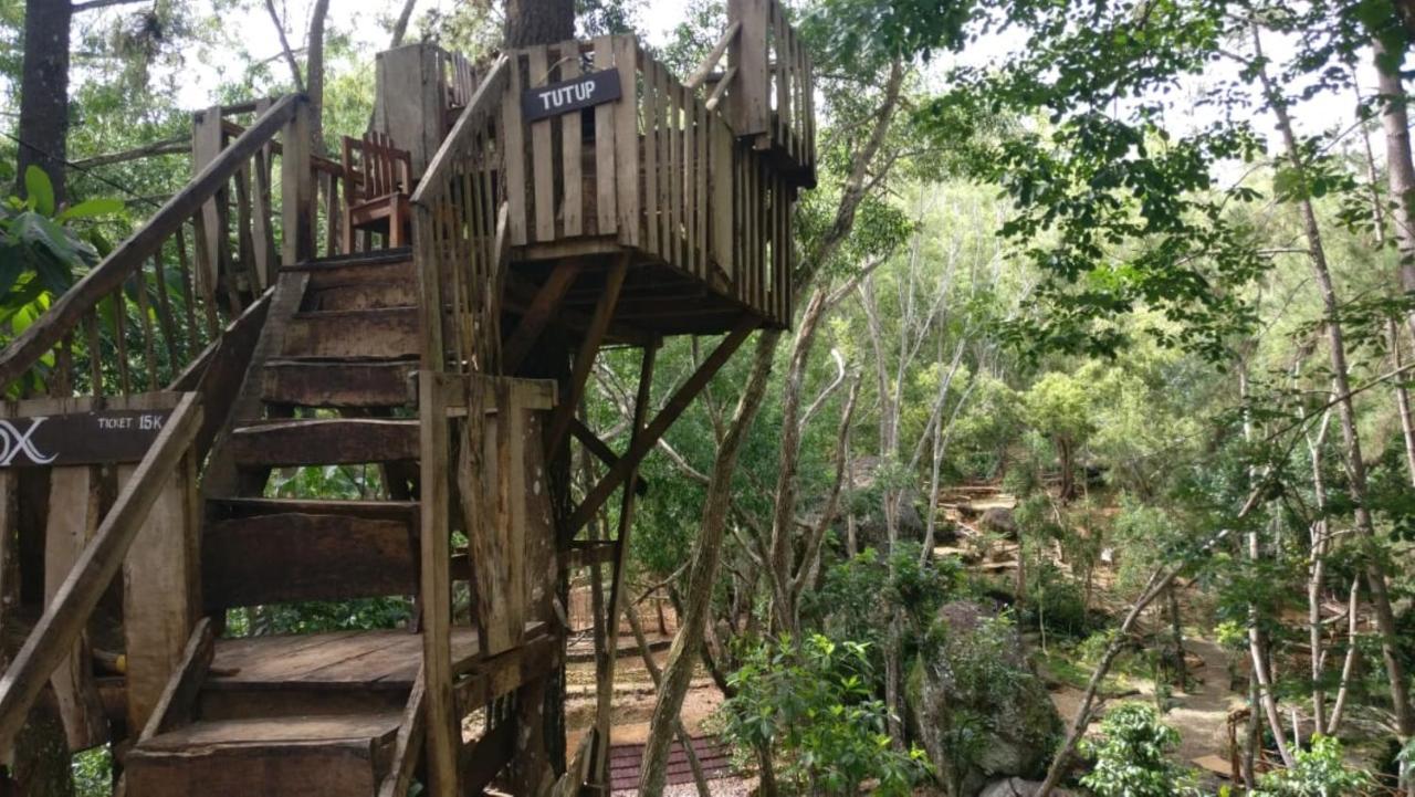 Seribu Batu Songgo Langit Resort & Camp Bantul Exterior photo